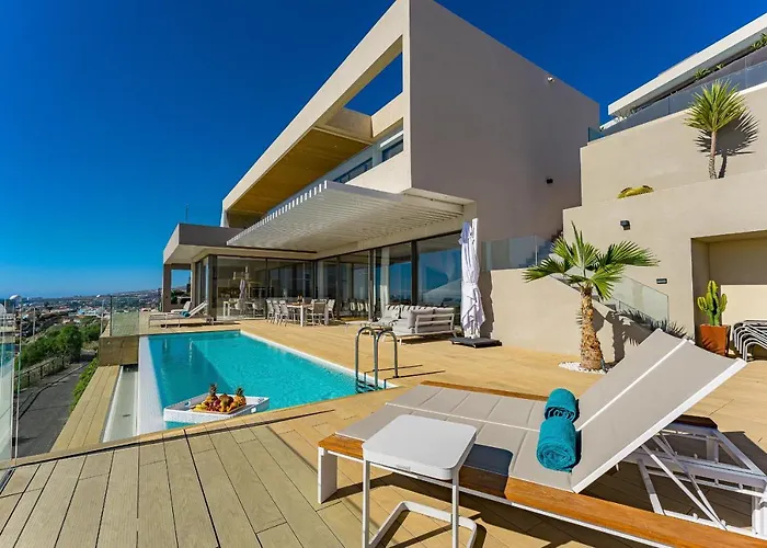 Serenity Heights - Luxury Concierge Services * 阿德耶