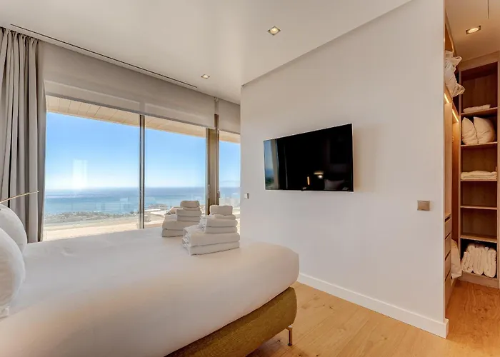 Serenity Heights - Luxury Concierge Services *