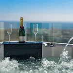 Serenity Heights - Luxury Concierge Services *