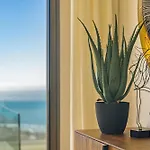 Serenity Heights - Luxury Concierge Services 빌라 *