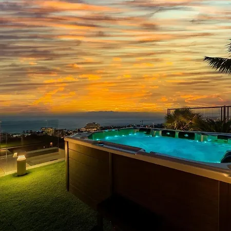 Serenity Heights - Luxury Concierge Service By Olax Rentals * アデヘ