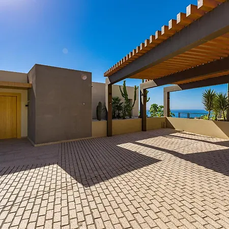 Serenity Heights - Luxury Concierge Services