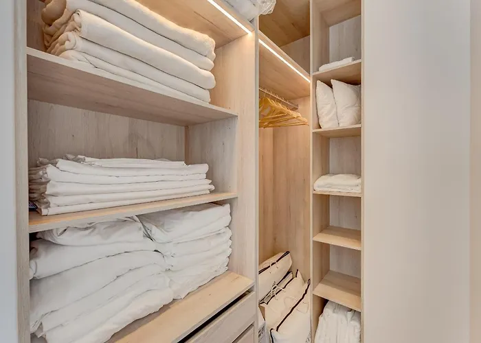 Serenity Heights - Luxury Concierge Services 빌라 아데제