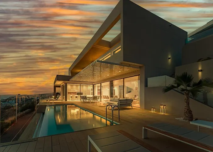 Serenity Heights - Luxury Concierge Services Villa